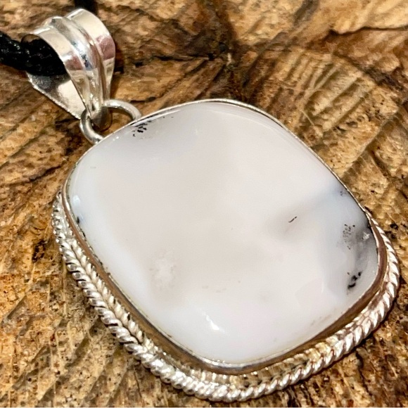 Stone of Plentitude Dendritic Pendant 1 7/8” - Picture 4 of 9